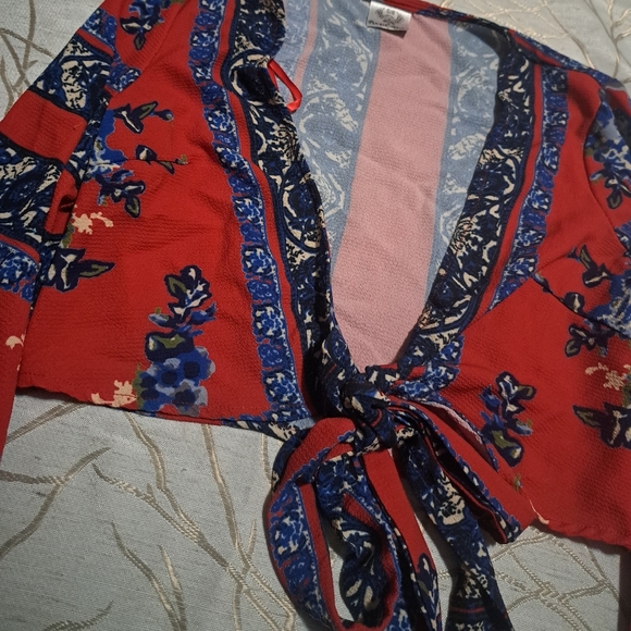 Angel Biba Patterned shrug size small - Picture 4 of 6